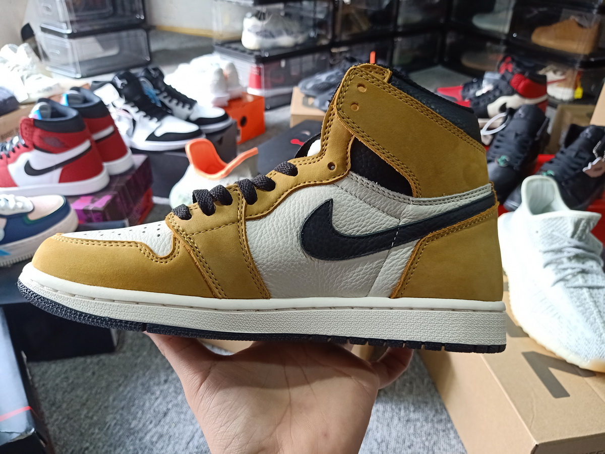 Nike Air Jordan 1 Retro High Og Rookie Of The Year 555088 700 21 - www.kickbulk.co