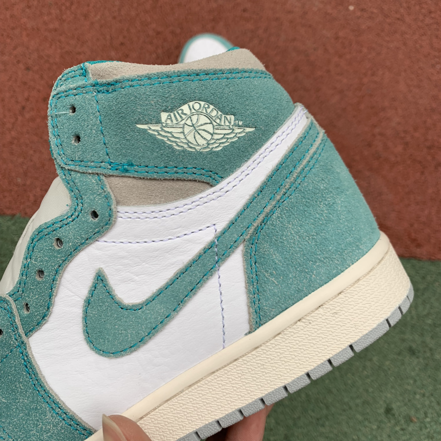 Nike Air Jordan 1 Retro High Og Gs Turbo Green 575441 311 21 - www.kickbulk.co