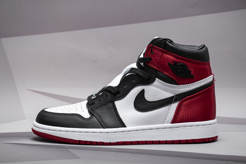 Nike Air Jordan 1 Wmns Retro High Satin Black Toe Cd0461 016 16 - www.kickbulk.co