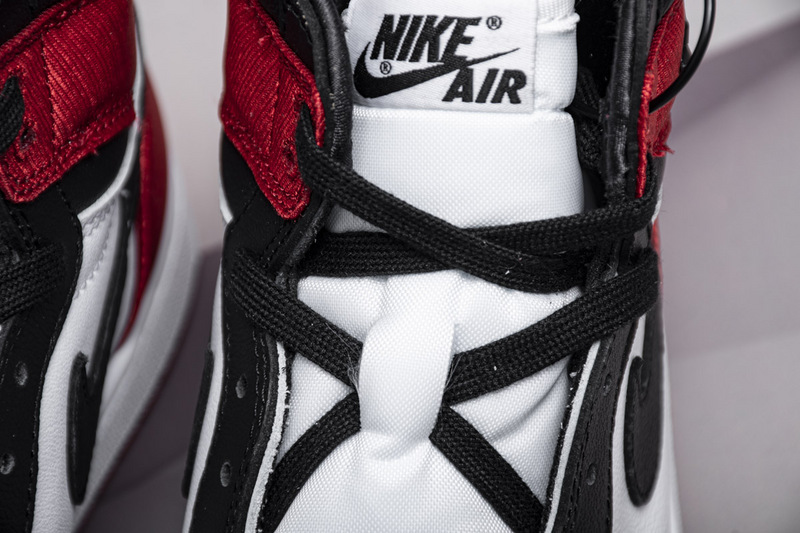 Nike Air Jordan 1 Wmns Retro High Satin Black Toe Cd0461 016 22 - www.kickbulk.co