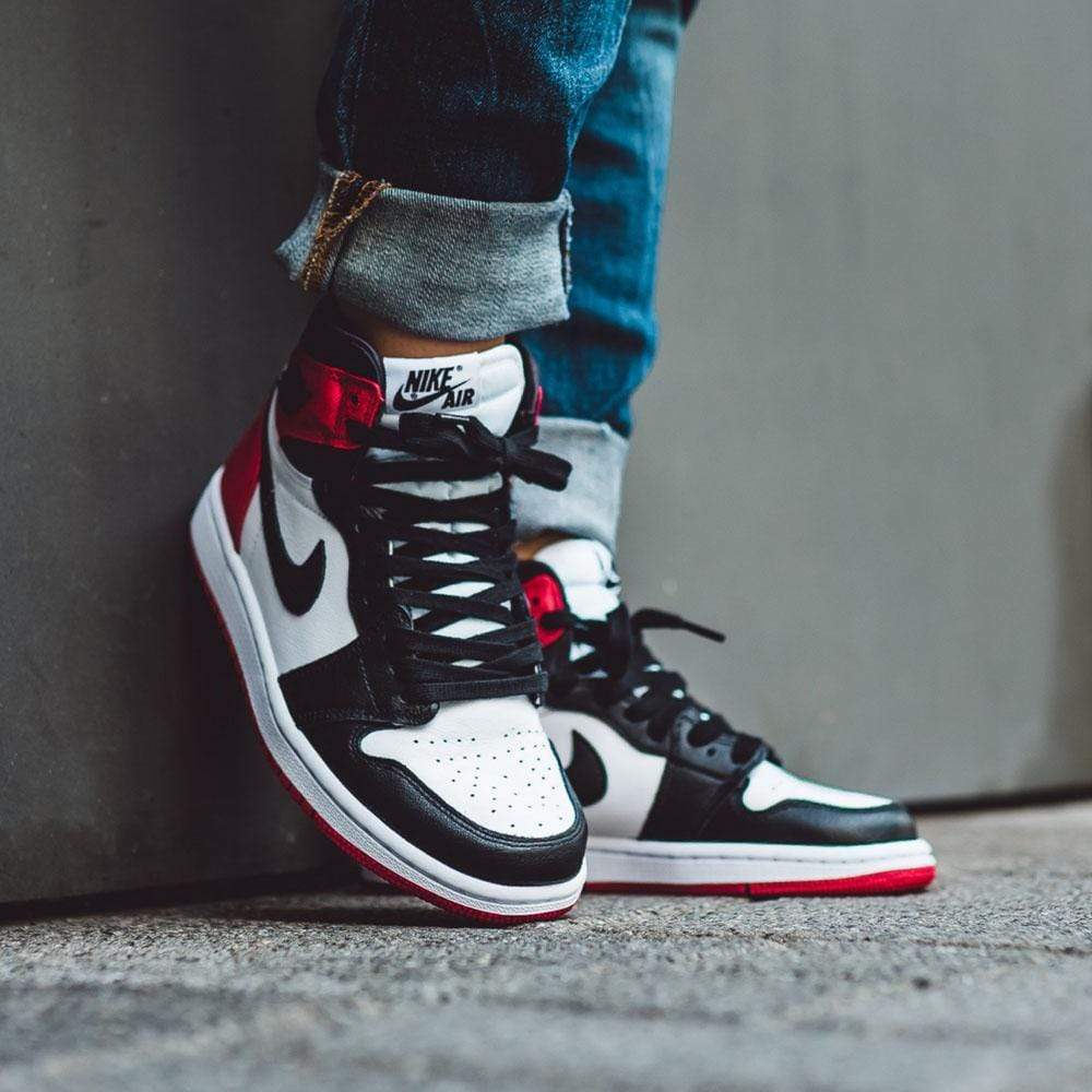 Nike Air Jordan 1 Wmns Retro High Satin Black Toe Cd0461 016 7 - www.kickbulk.co