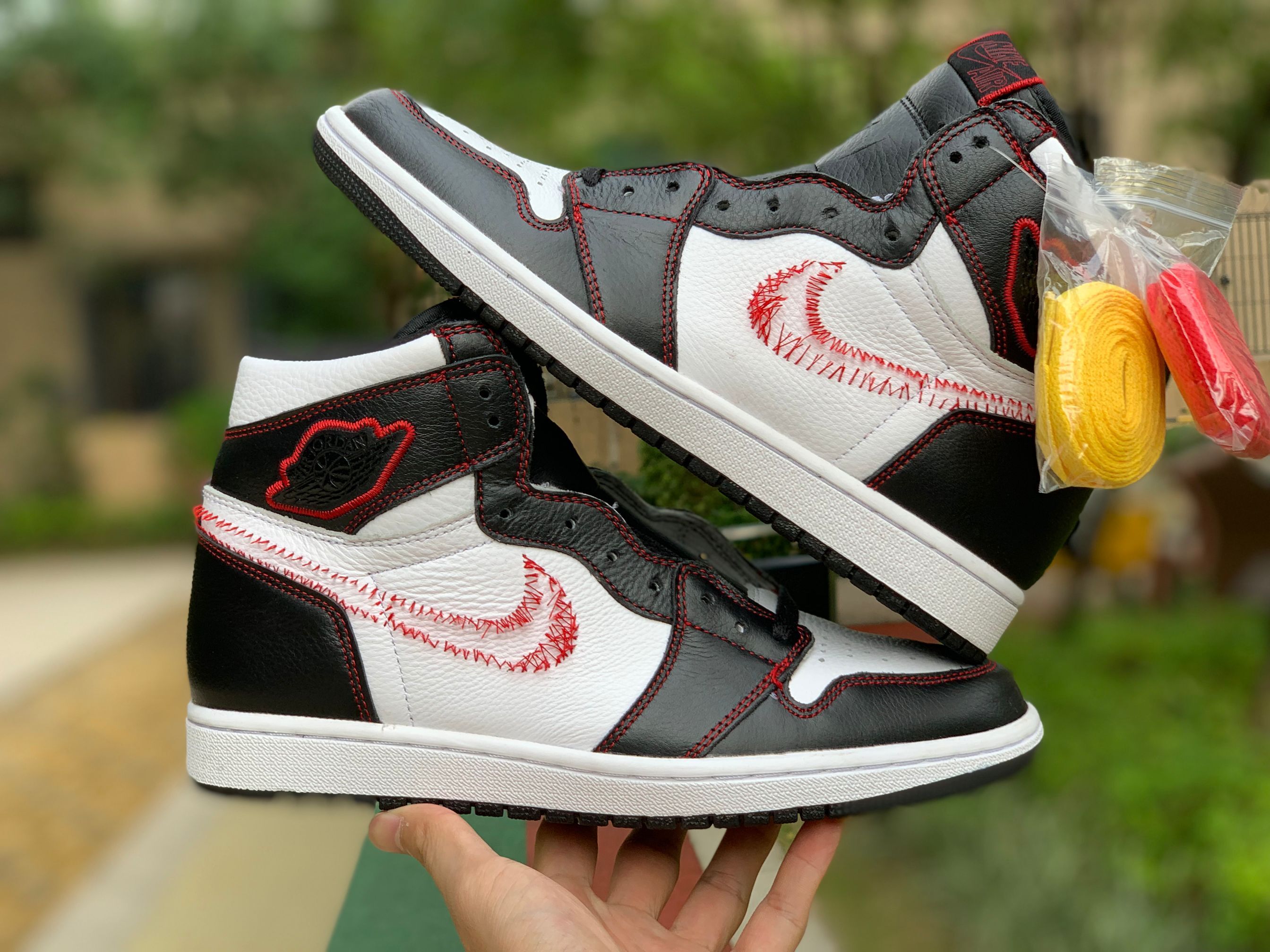 Nike Air Jordan 1 Retro High Og Defiant Cd6579 071 9 - www.kickbulk.co