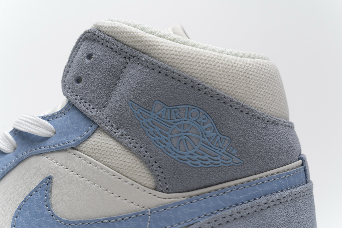 nike air jordans light blue and white
