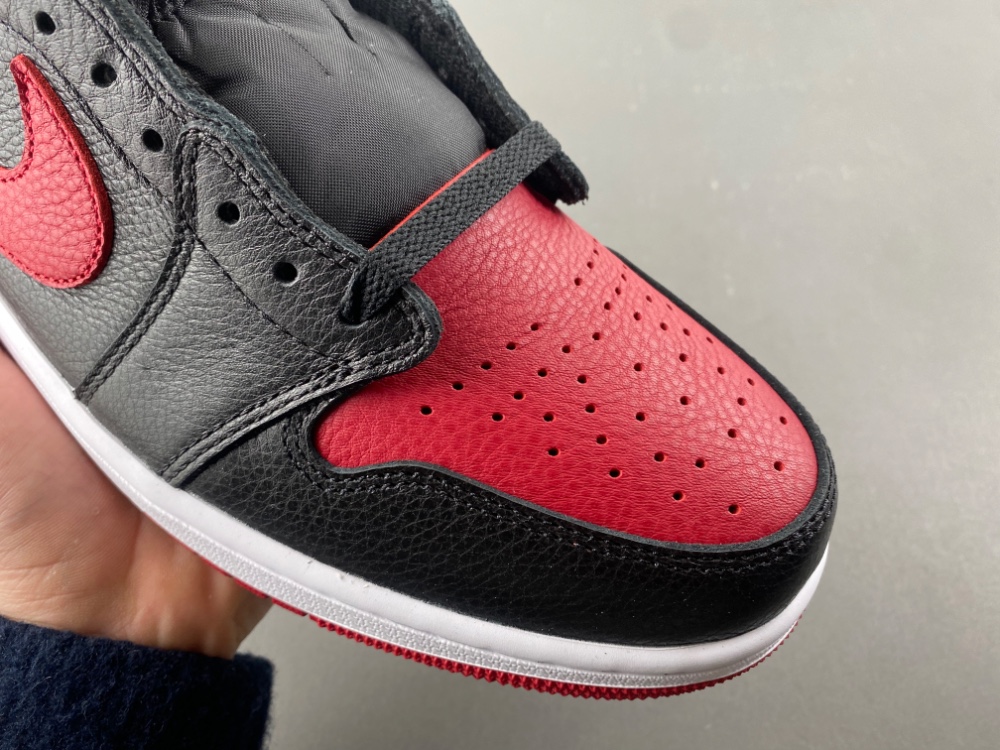 Air Jordan 1 Retro Low Og Banned 2026 Iw6276 001 17 - www.kickbulk.co
