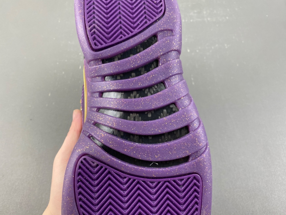Air Jordan 12 Retro Sumo Iw1218 098 22 - www.kickbulk.co Air Jordan 12 Retro Sumo Iw1218 098 22 - www.kickbulk.co