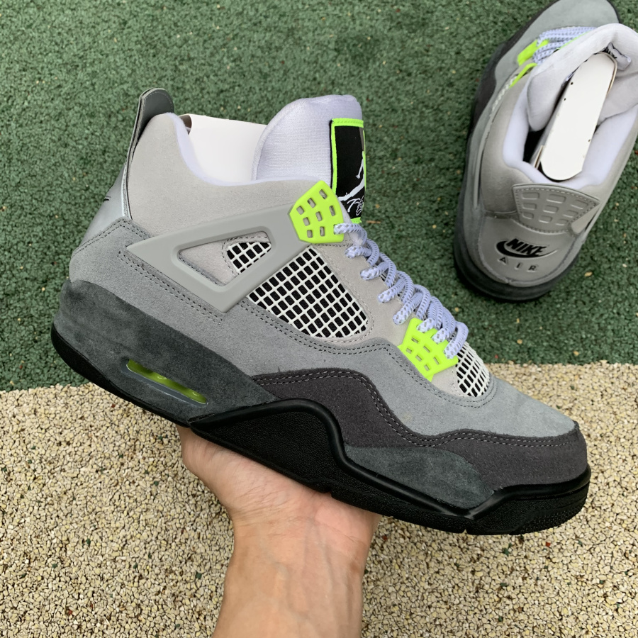 air 4 retro se