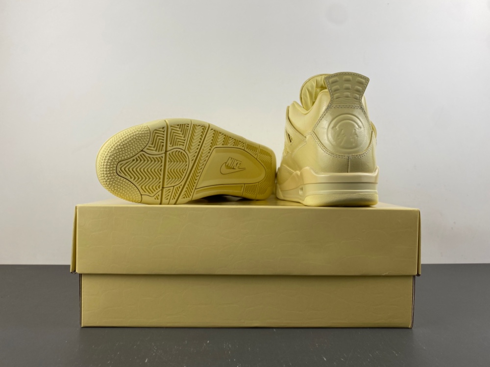 J Balvin Jordan 4 Retro Amazonas Lemonade Iw2872 700 13 - www.kickbulk.co