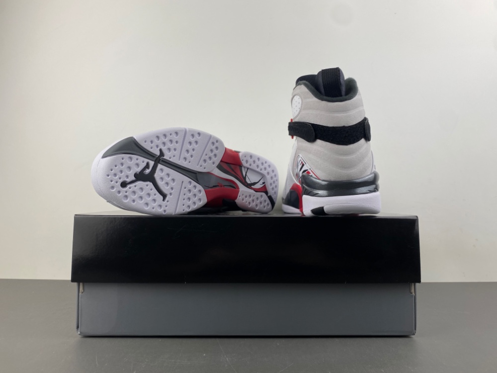 Air Jordan 8 Retro Bugs Bunny 2025 305381 100 13 - www.kickbulk.co