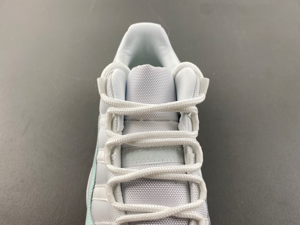 Air Jordan 11 Retro Low Igloo Wmns Ah7860 103 13 - www.kickbulk.co