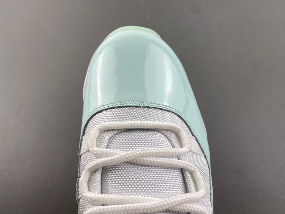 Air Jordan 11 Retro Low Igloo Wmns Ah7860 103 14 - www.kickbulk.co
