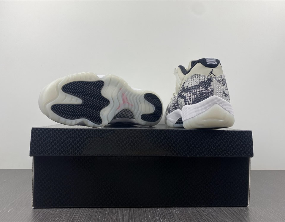 Air Jordan 11 Retro Low Light Bone Snakeskin Cd6846 002 14 - www.kickbulk.co