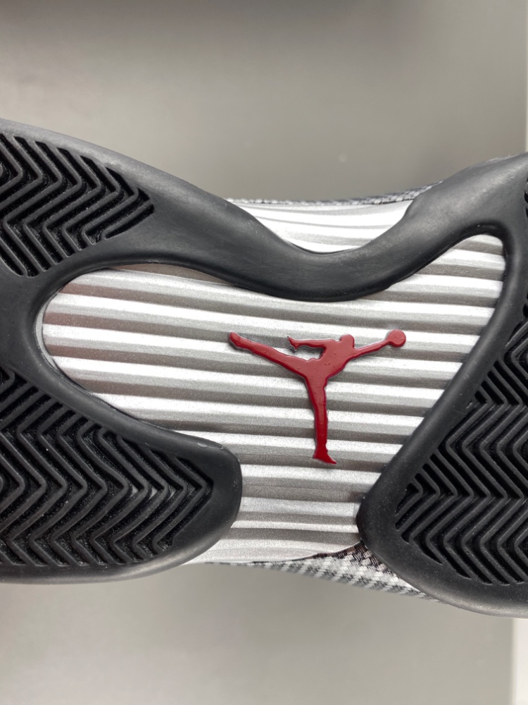 Air Jordan 14 Retro Ferrari 2025 If5015 600 19 - www.kickbulk.co