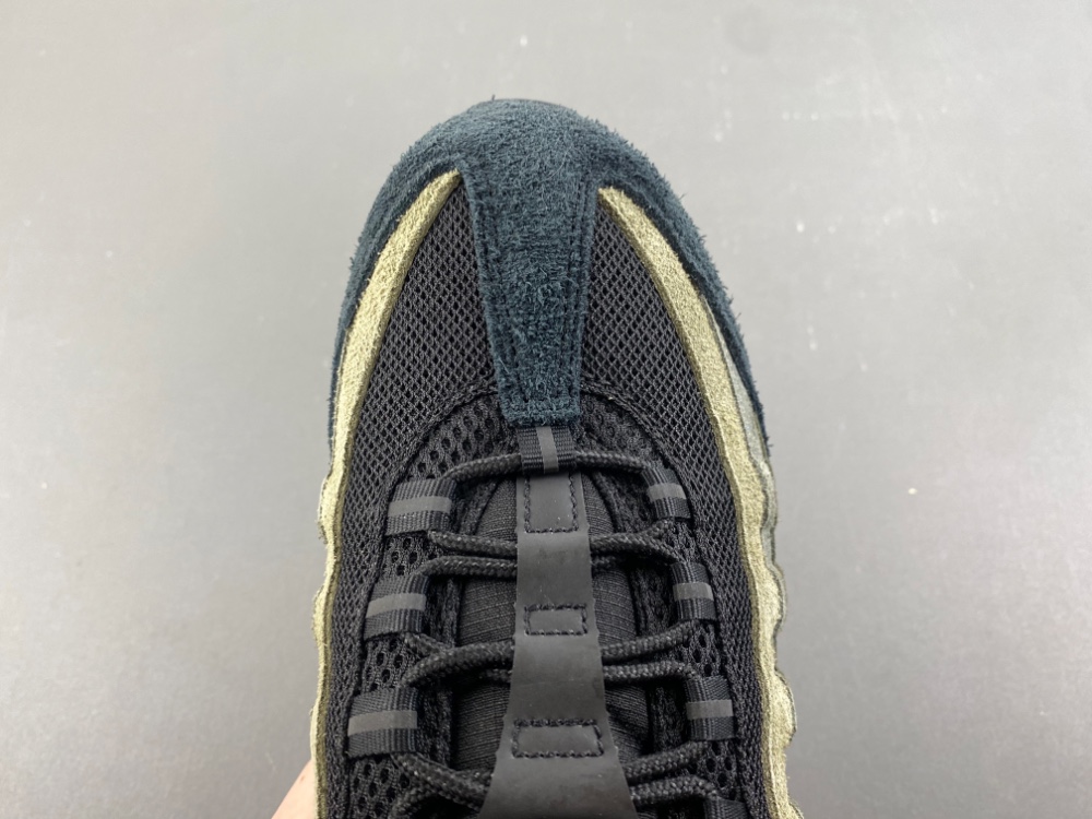 Undefeated Air Max 95 Medium Olive Ib4523 200 20 - www.kickbulk.co Undefeated Air Max 95 Medium Olive Ib4523 200 20 - www.kickbulk.co