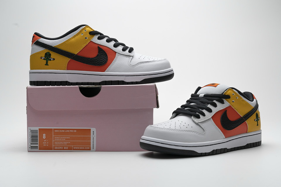 Nike Sb Dunk Low Raygun Home 304292 802 3 - www.kickbulk.co