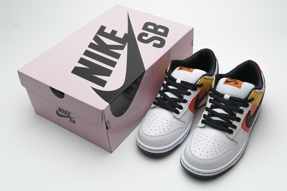 Nike Sb Dunk Low Raygun Home 304292 802 4 - www.kickbulk.co