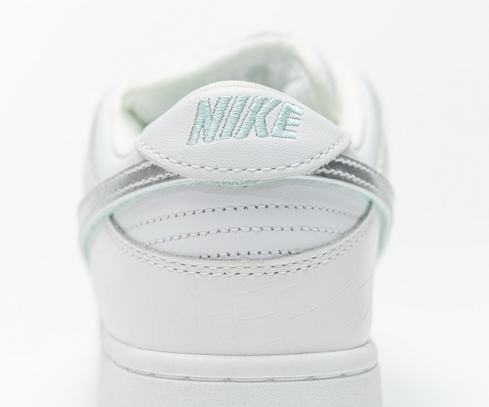 Nike Sb Dunk Low Pro Og Qs Diamond Supply White Bv1310 100 17 - www.kickbulk.co