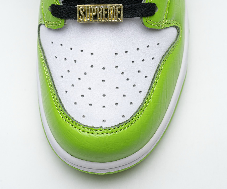Supreme X Nike Sb Dunk Low Green Stars Dh3228 101 16 - www.kickbulk.co