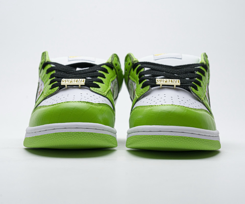 Supreme X Nike Sb Dunk Low Green Stars Dh3228 101 4 - www.kickbulk.co