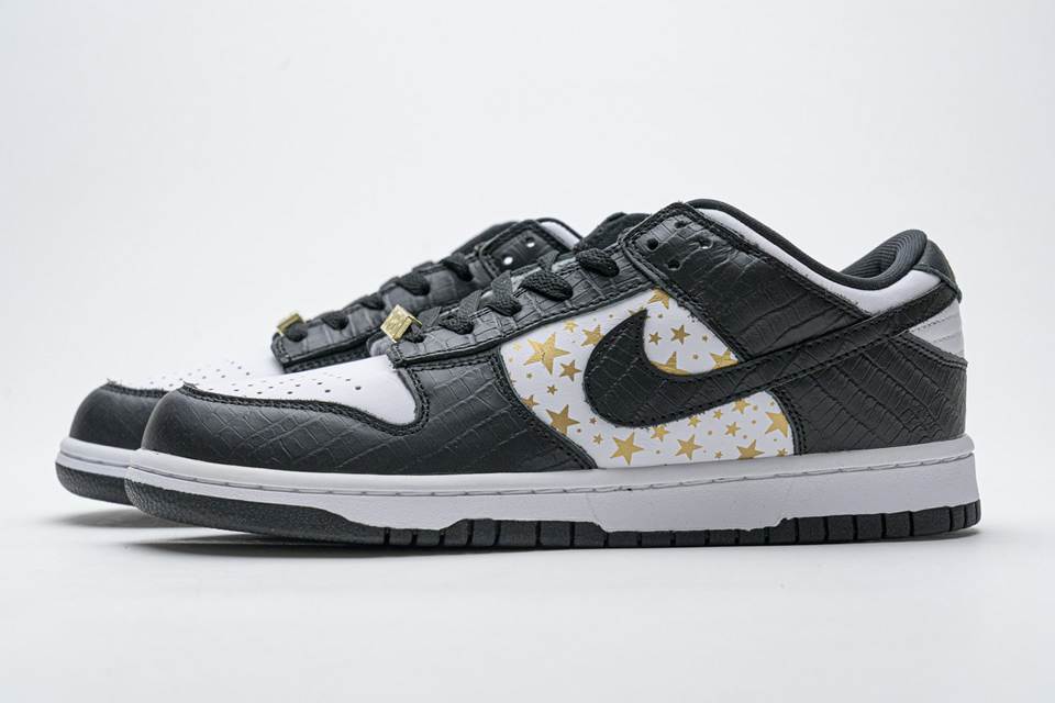 Supreme Nike Sb Dunk Low Black Stars Dh3228 102 6 - www.kickbulk.co