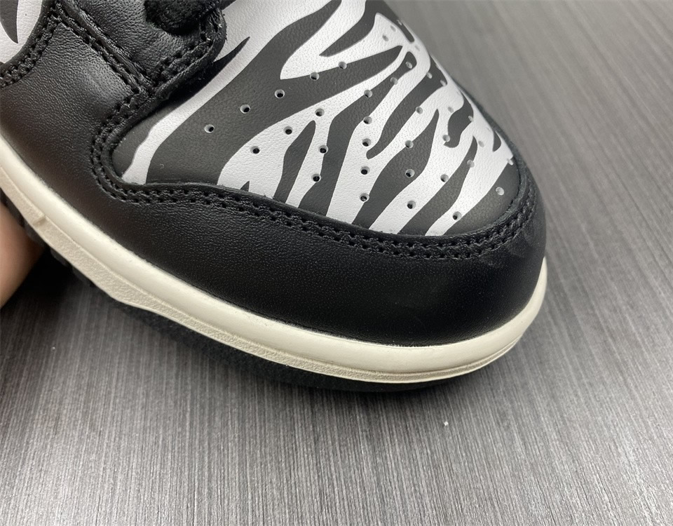 Quartersnacks Dunk Low Sb Little Debbie  Zebra Cakes Dm3510 001 29 - www.kickbulk.co