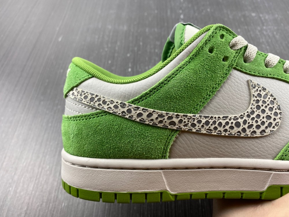 Nike Dunk Low Safari Swoosh Chlorophyll Dr0156 300 17 - www.kickbulk.co