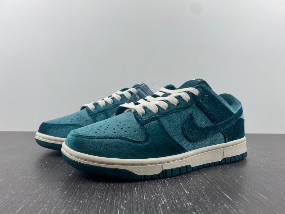 Nike Dunk Low Green Velvet Wmns Dz5224 300 7 - www.kickbulk.co