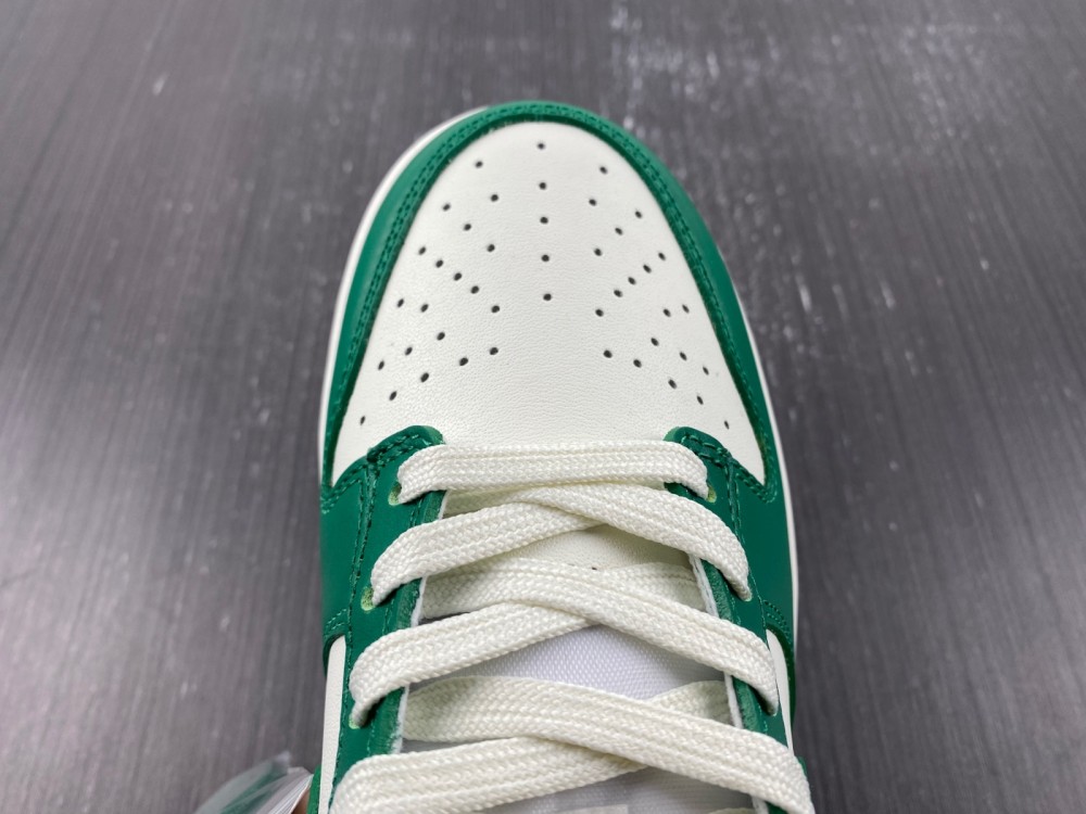 Nike Dunk Low Malachite Green Wmns Fb7173 131 18 - www.kickbulk.co