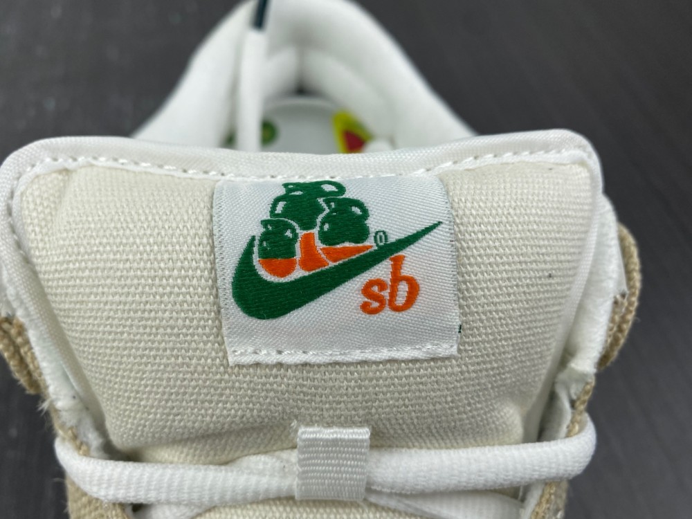 JARRITOS NIKE DUNK LOW SB FD0860 001 14