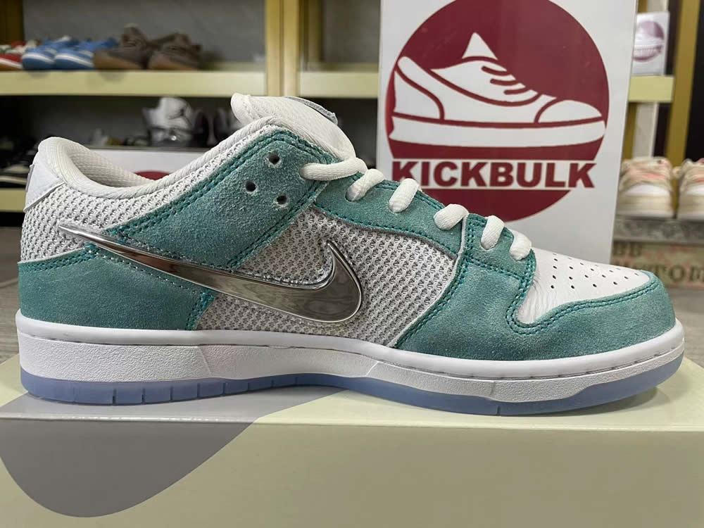 April Skateboard Nike Sb Dunk Low Fd2562 400 10 - www.kickbulk.co