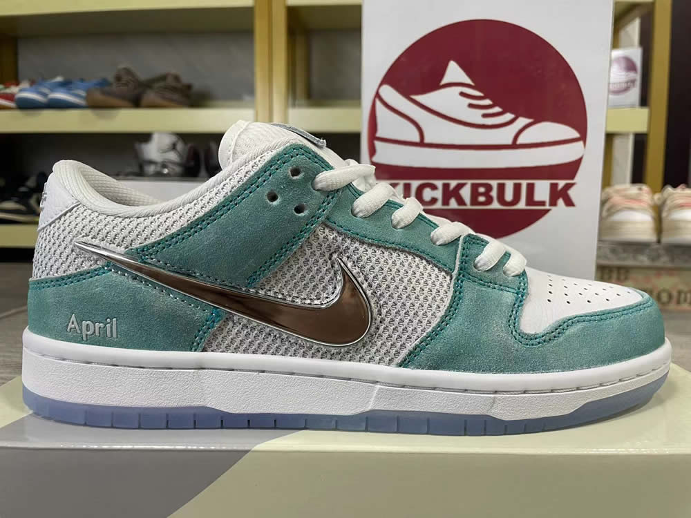 April Skateboard Nike Sb Dunk Low Fd2562 400 7 - www.kickbulk.co