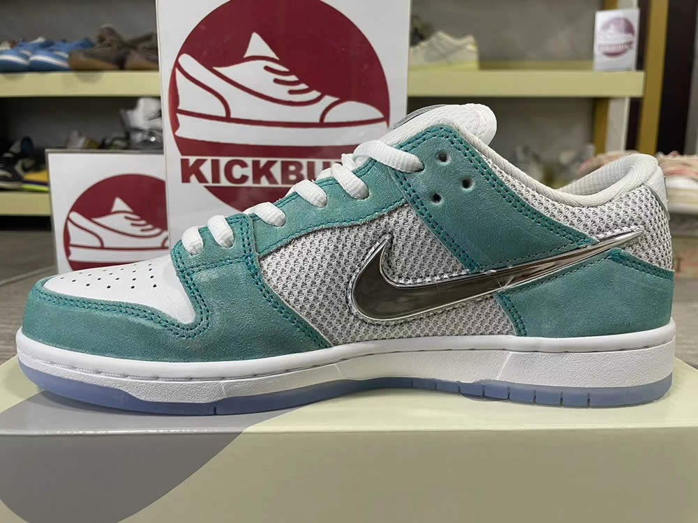 April Skateboard Nike Sb Dunk Low Fd2562 400 8 - www.kickbulk.co