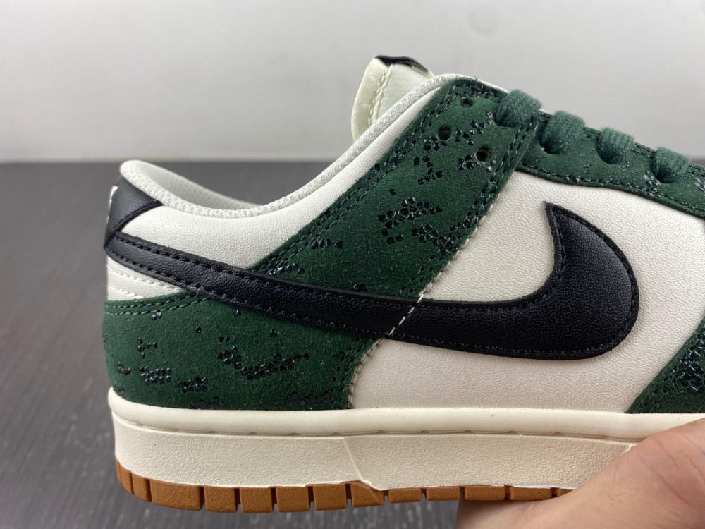 Nike Dunk Low Green Snake Wmns Fq8893 397 19 - www.kickbulk.co