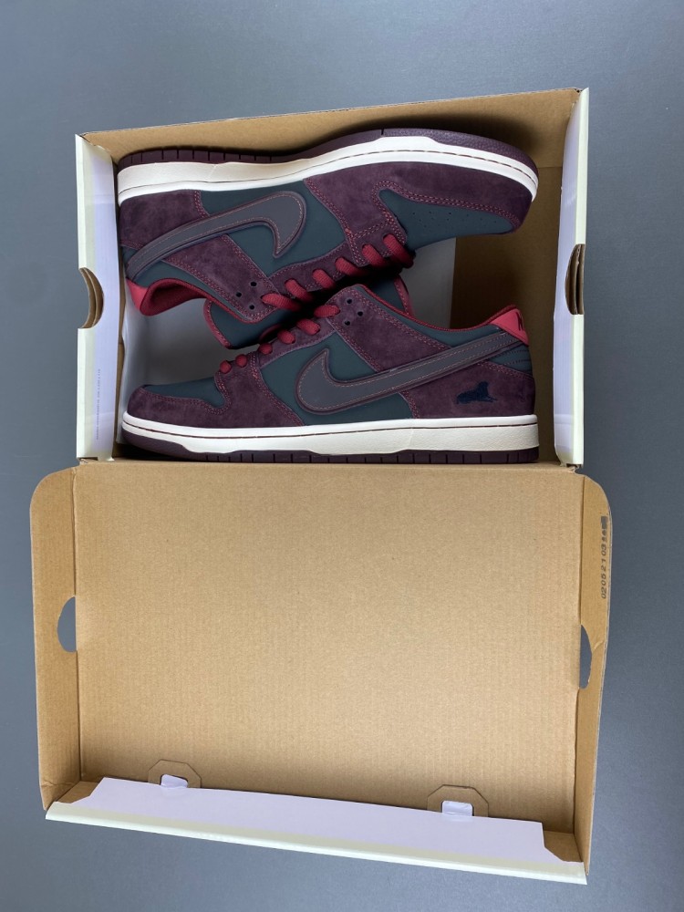 Riot Skateshop Dunk Low Sb Mahogany Dark Beetroot Fz1289 200 11 - www.kickbulk.co