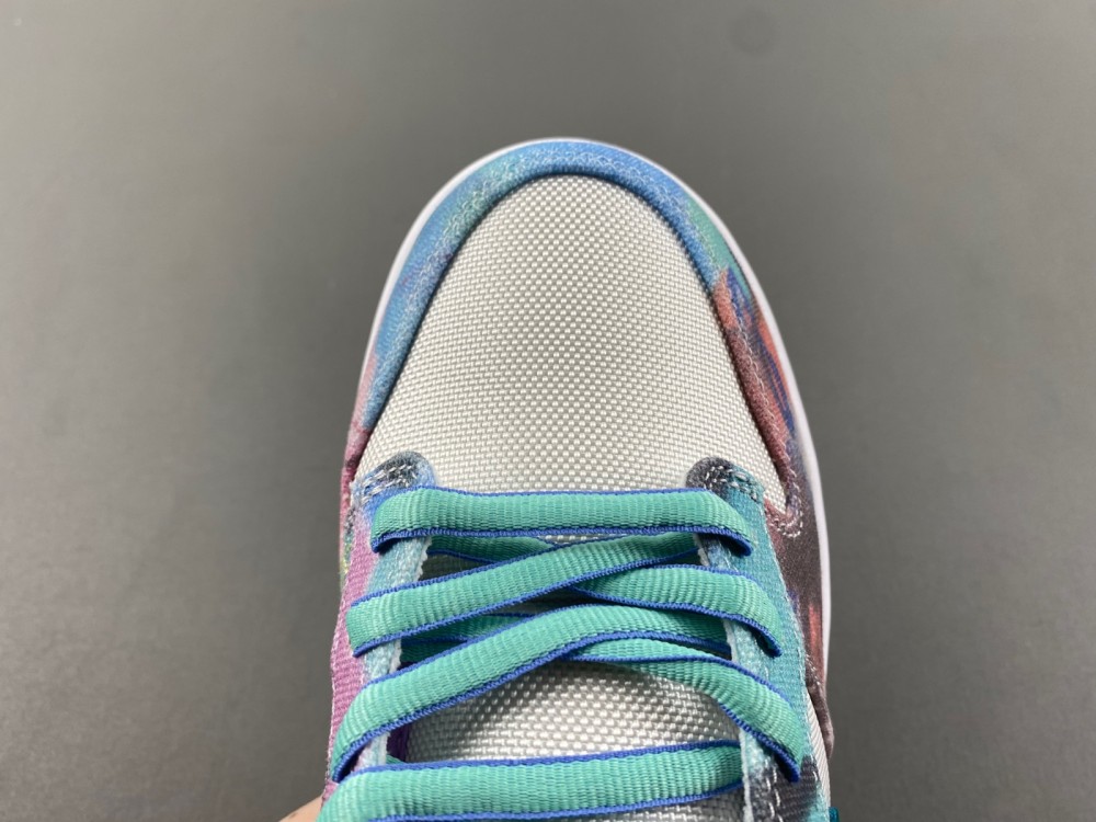 Futura Laboratories Dunk Low Sb Bleached Aqua Hf6061 400 19 - www.kickbulk.co