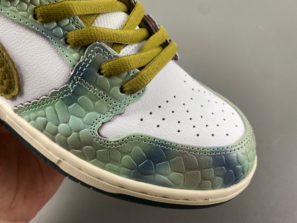 Alexis Sablone Dunk Low Sb Chameleon Hj3386 300 13 - www.kickbulk.co