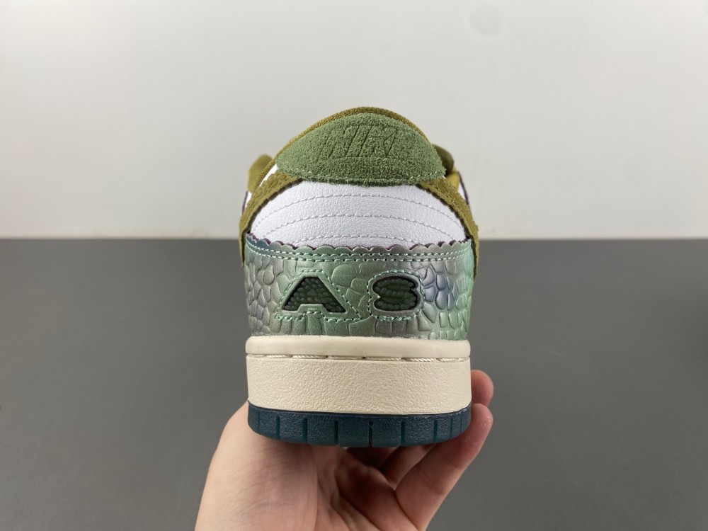 Alexis Sablone Dunk Low Sb Chameleon Hj3386 300 16 - www.kickbulk.co