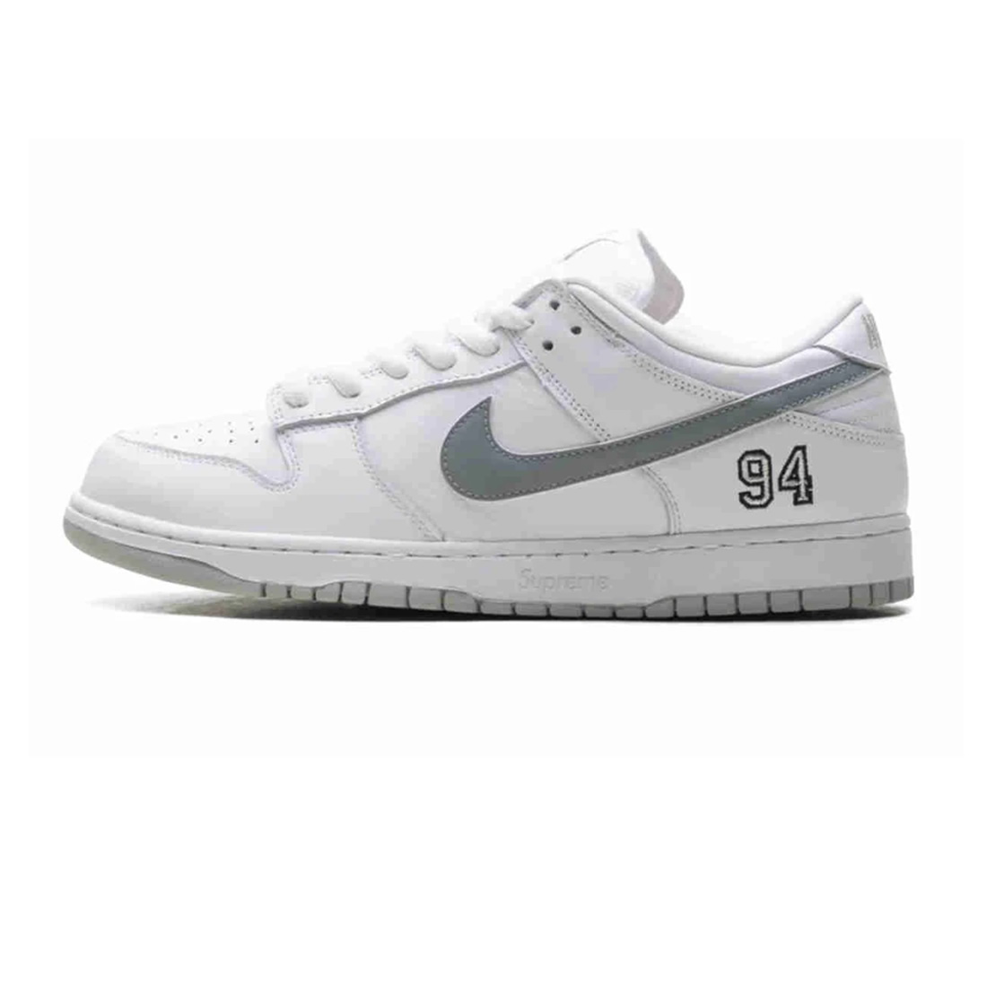 Supreme Dunk Low Sb White Metallic Silver Hq8487 100 1 - www.kickbulk.co Supreme Dunk Low Sb White Metallic Silver Hq8487 100 1 - www.kickbulk.co