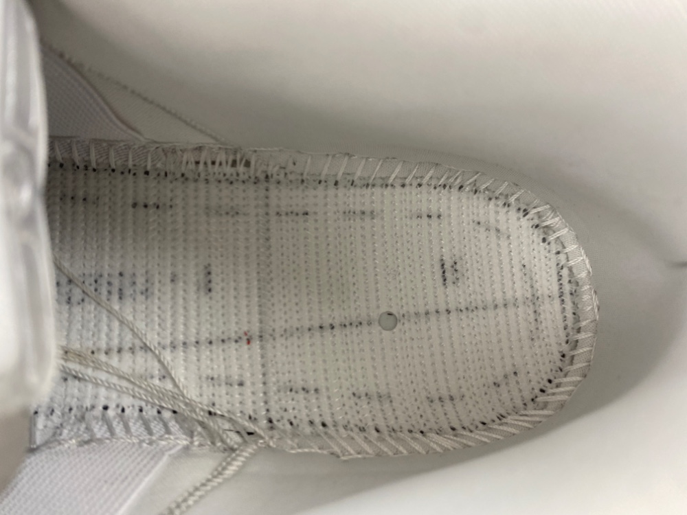 Supreme Dunk Low Sb White Metallic Silver Hq8487 100 18 - www.kickbulk.co Supreme Dunk Low Sb White Metallic Silver Hq8487 100 18 - www.kickbulk.co