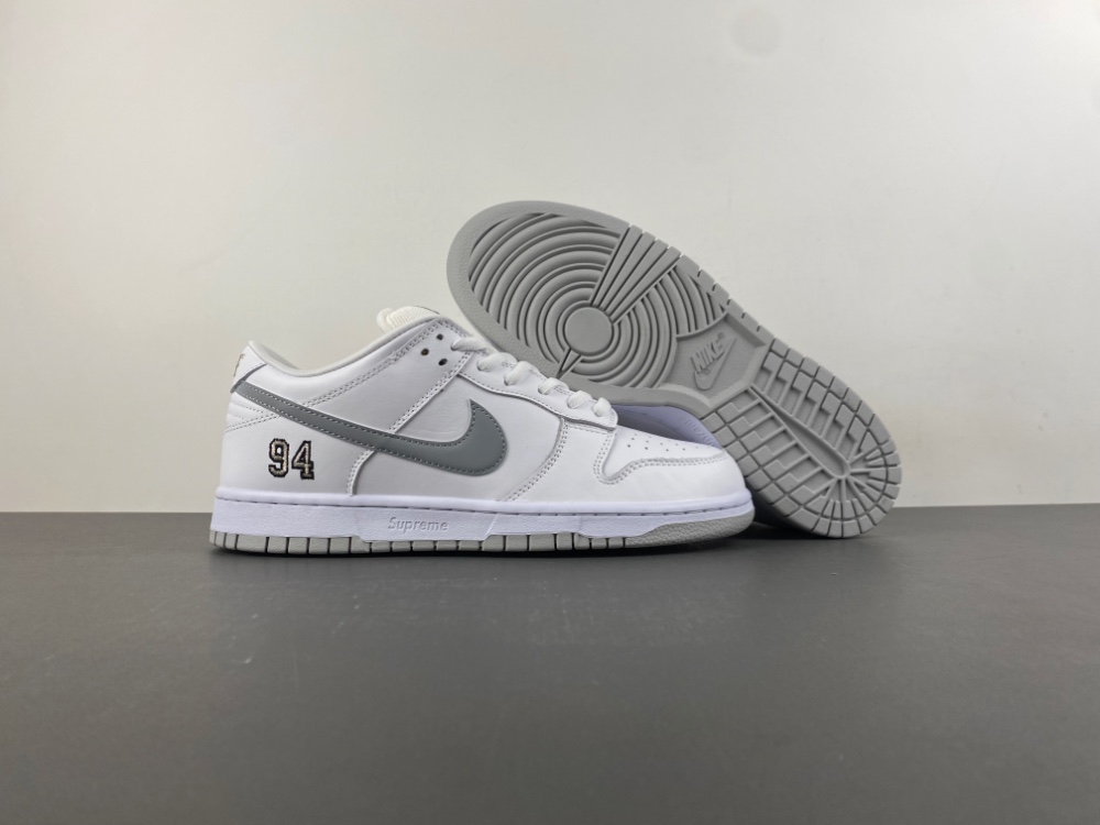Supreme Dunk Low Sb White Metallic Silver Hq8487 100 4 - www.kickbulk.co Supreme Dunk Low Sb White Metallic Silver Hq8487 100 4 - www.kickbulk.co