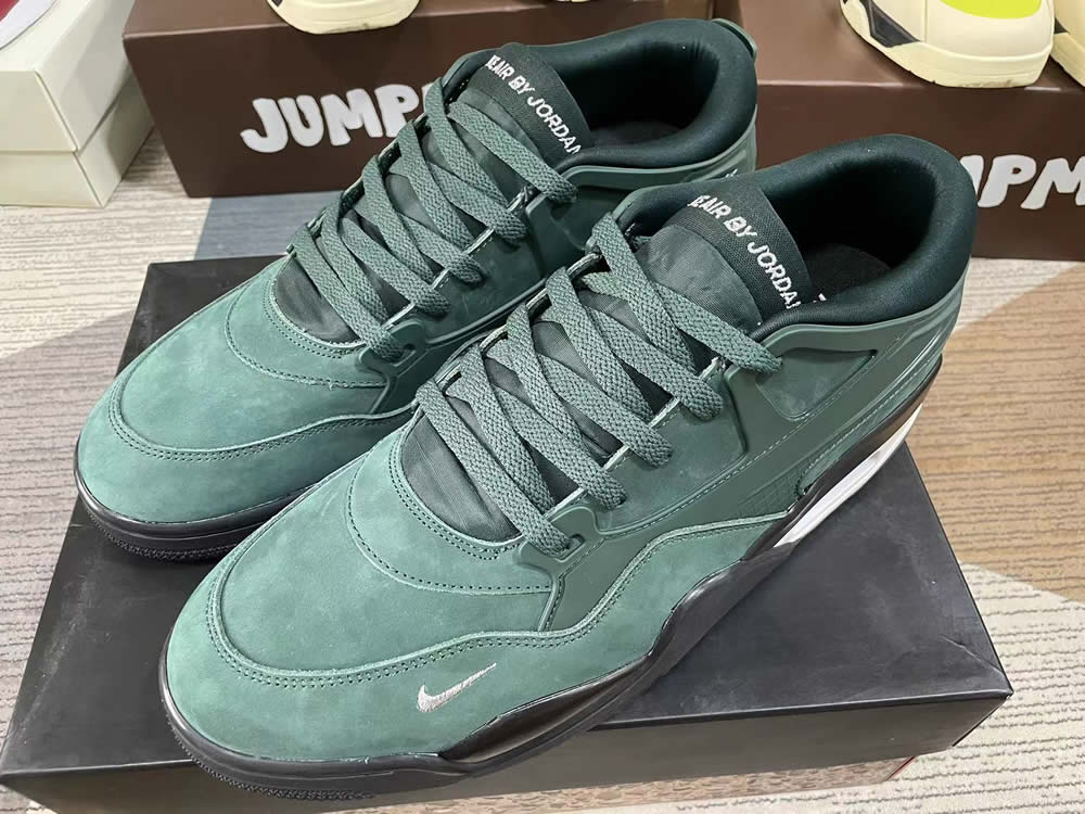 Nigel Sylvester Jordan 4 Rm Sp Grandmas Driveway Hf4334 300 8 - www.kickbulk.co