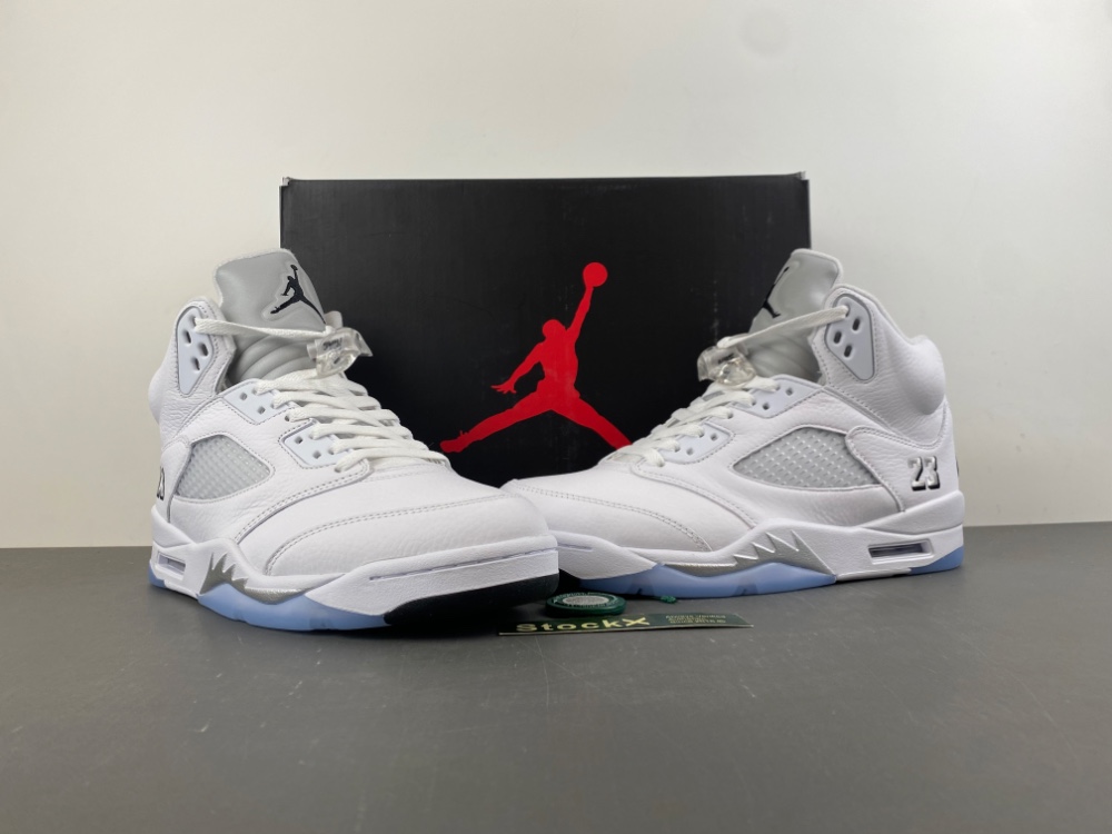 Air Jordan 5 Retro White Metallic 2026 Hq7978 103 10 - www.kickbulk.co Air Jordan 5 Retro White Metallic 2026 Hq7978 103 10 - www.kickbulk.co