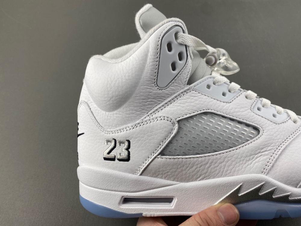 Air Jordan 5 Retro White Metallic 2026 Hq7978 103 14 - www.kickbulk.co Air Jordan 5 Retro White Metallic 2026 Hq7978 103 14 - www.kickbulk.co