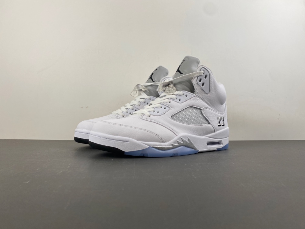 Air Jordan 5 Retro White Metallic 2026 Hq7978 103 3 - www.kickbulk.co Air Jordan 5 Retro White Metallic 2026 Hq7978 103 3 - www.kickbulk.co