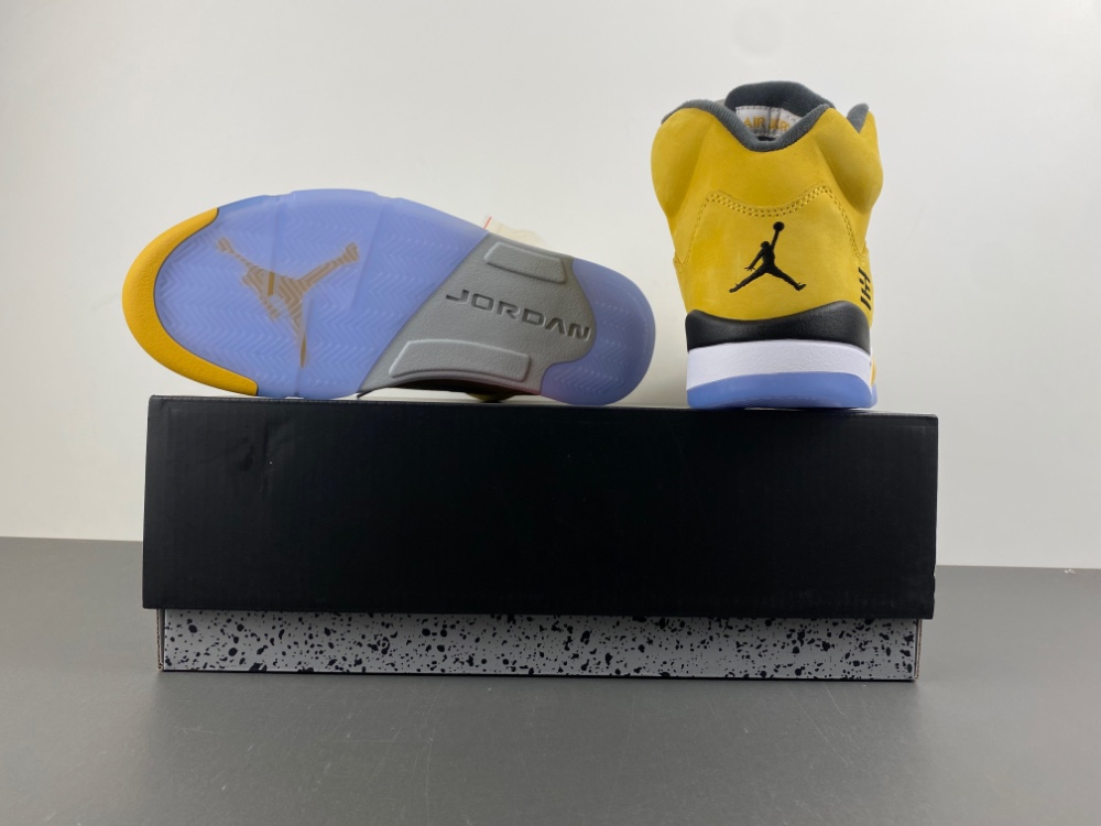 Air Jordan 5 Retro T23 Tokyo 2025 Io3372 700 13 - www.kickbulk.co