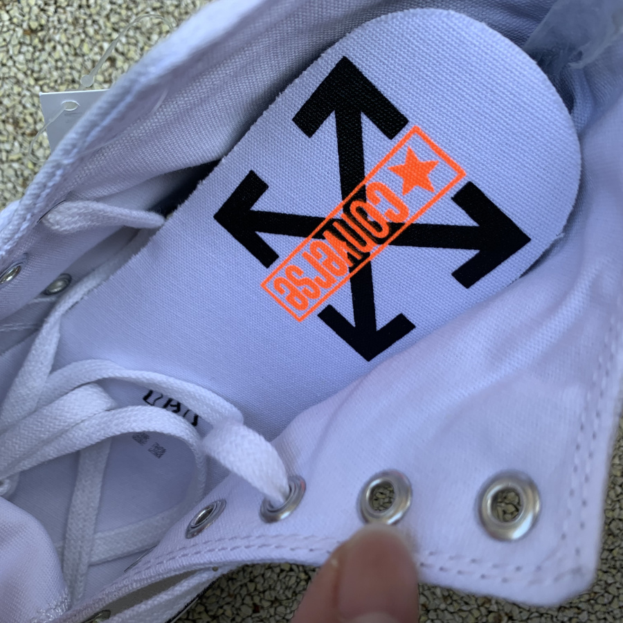 OFF-WHITE x Converse Chuck 70 \