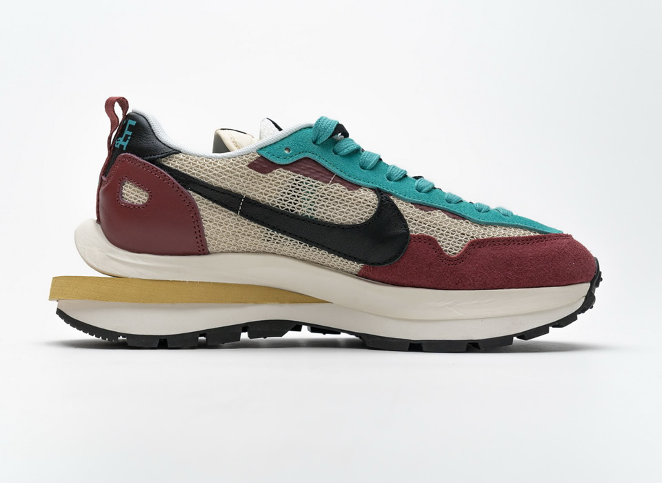 Ci9928 301 Sacai X Nike Pegasua Vaporfly Villain Red Yellow Green 5 - www.kickbulk.co