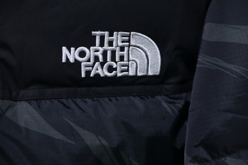 The North Face Zebra Logo Pattern Down Jacket 26 - www.kickbulk.co