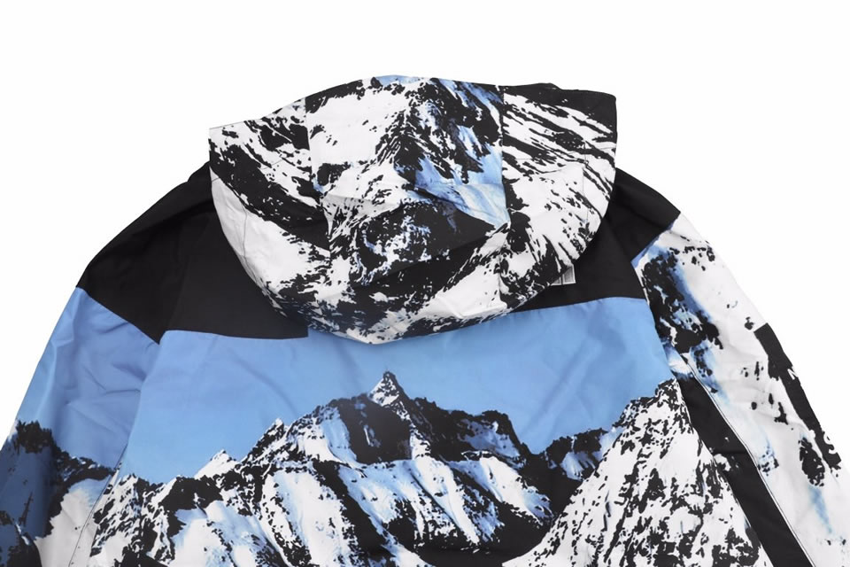 The North Face Invincible Supreme Snow Mountain Jacket 9 - www.kickbulk.co