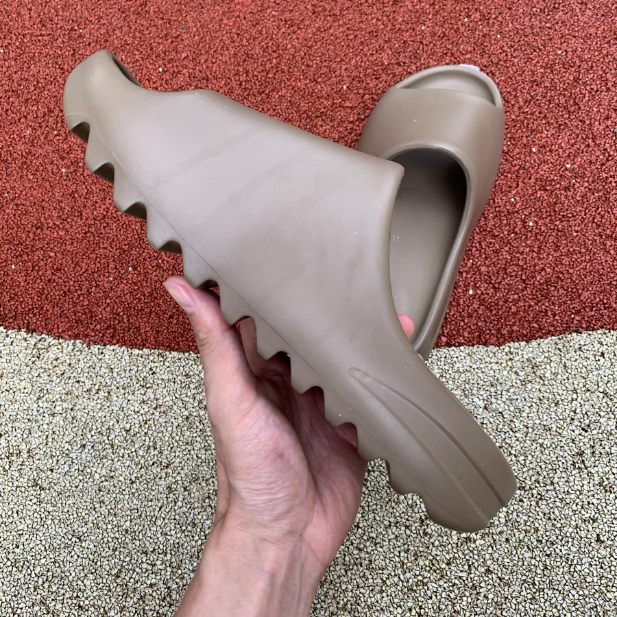 Adidas Yeezy Slide Coffe_1 - www.kickbulk.co