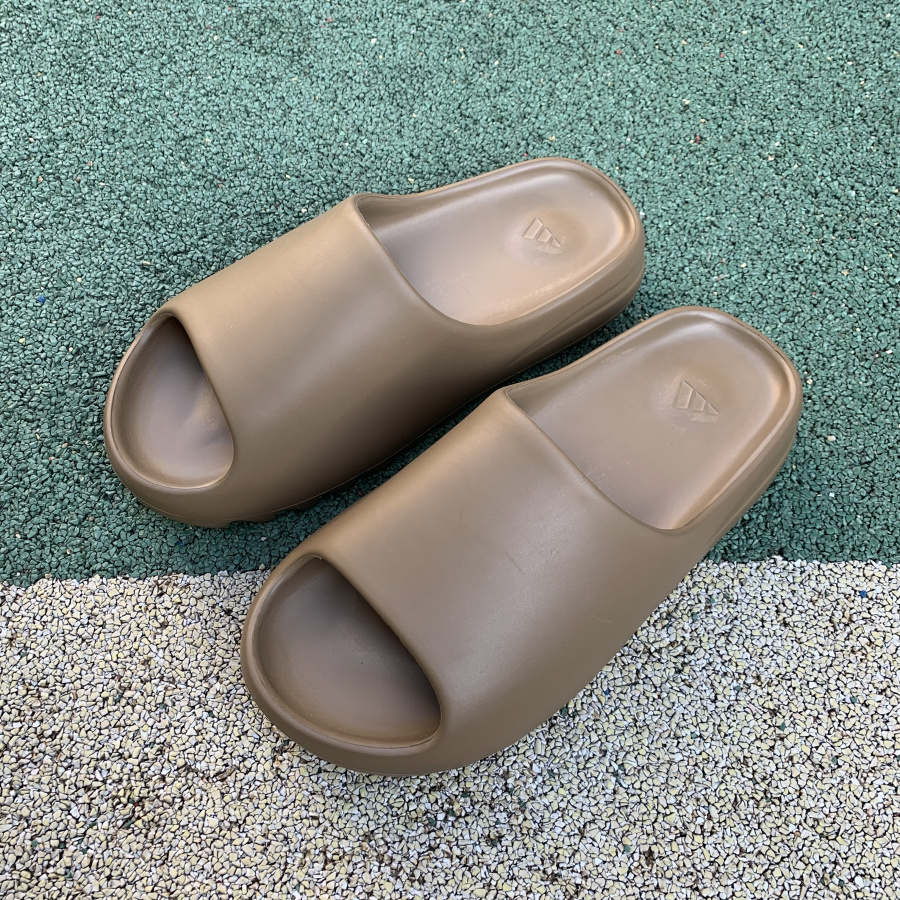 Adidas Yeezy Slide Light Brown 1 - www.kickbulk.co